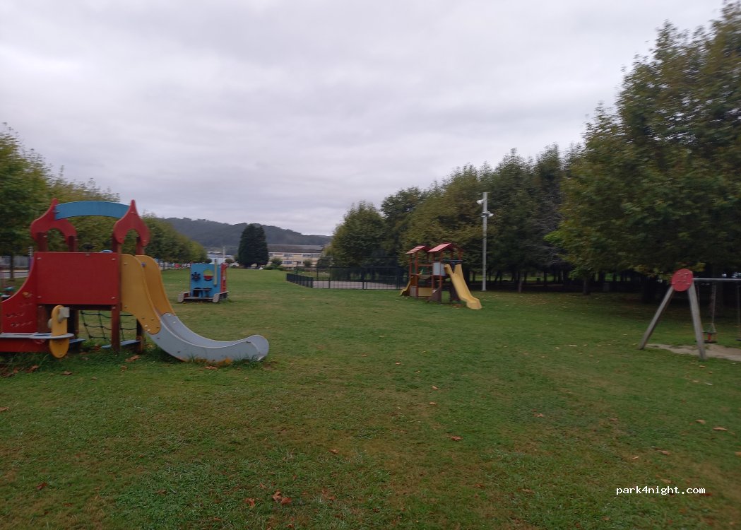 (27863) Viveiro - Rúa das Lavandeiras — foto 3