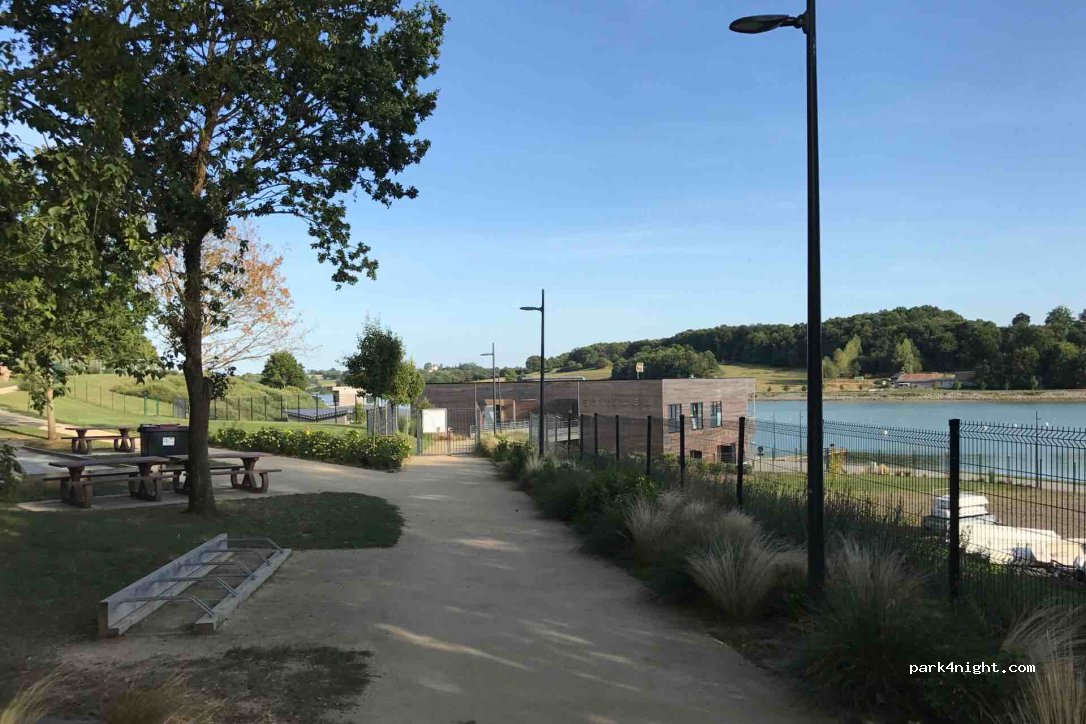 (35500) Saint-M'Hervé - La Grande ville Cuitte — foto