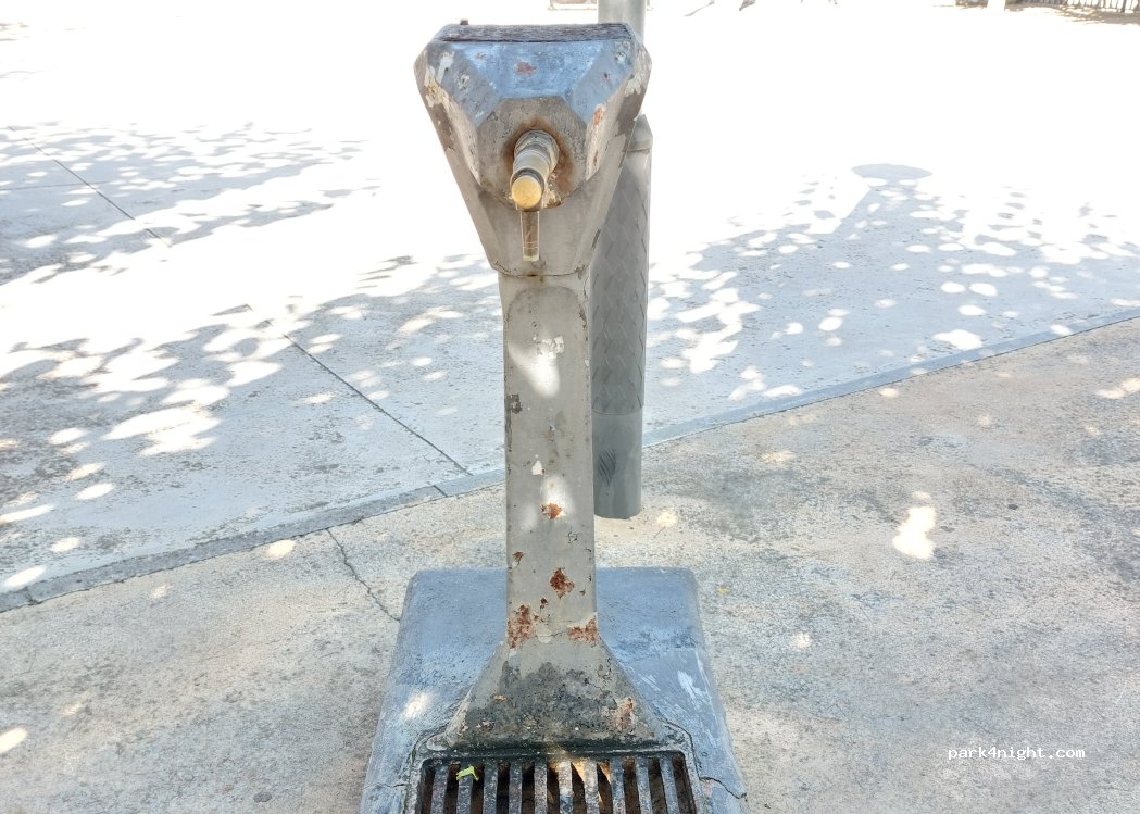 (08731) Avinyonet del Penedès - Plaça Nova — foto