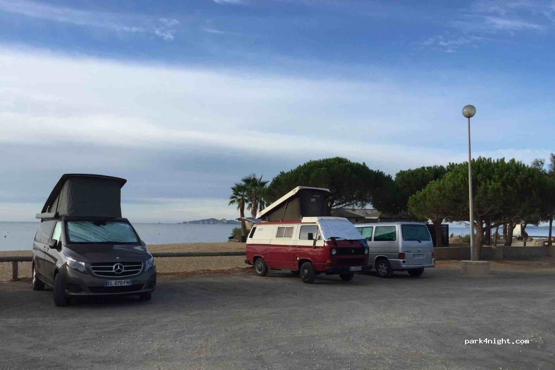 (83250) La Londe-les-Maures - 16-17 Chemin du Bord de Mer — foto