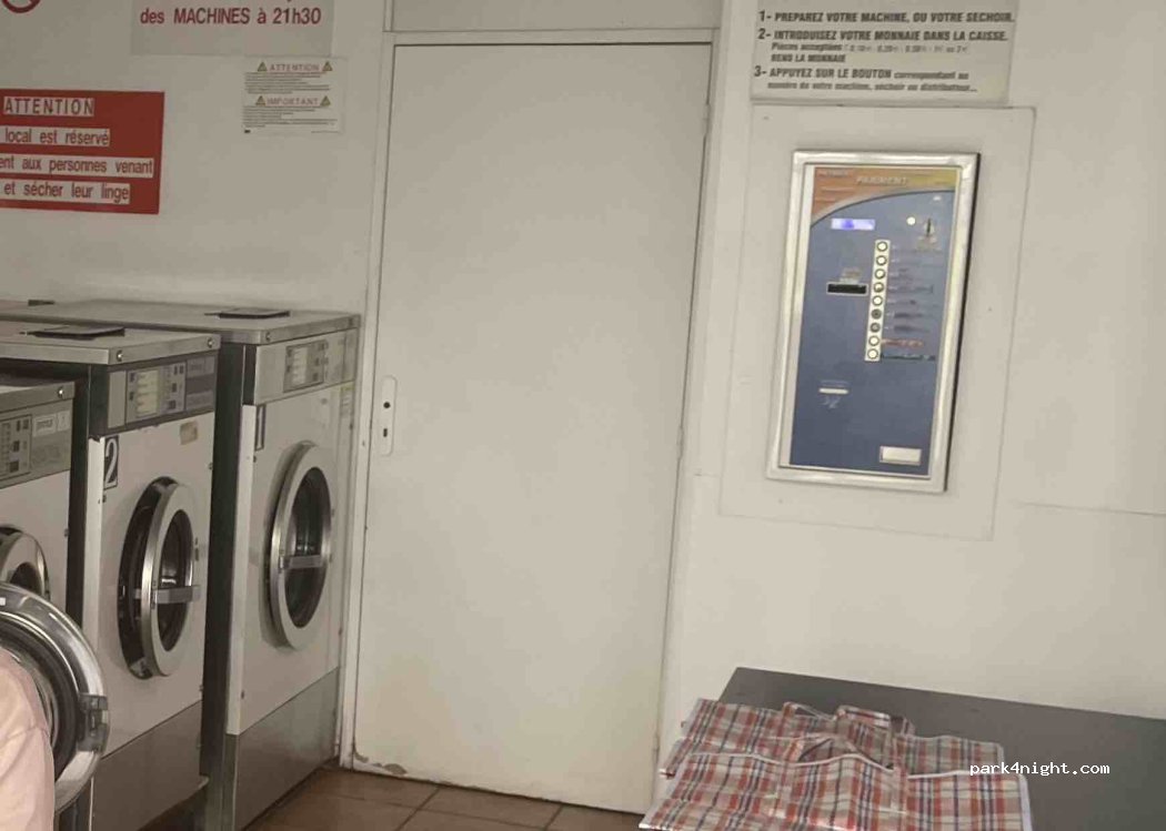 (13960) Sausset-les-Pins - Rue du Paradou — foto