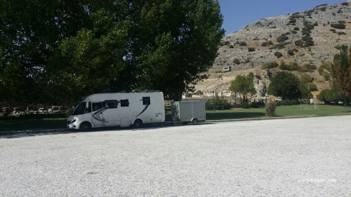 (640 03) Krinides - 25 Agiou Christoforou — foto