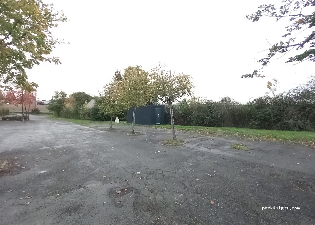 (49750) Val-du-Layon - Rue du Pont Barré — foto