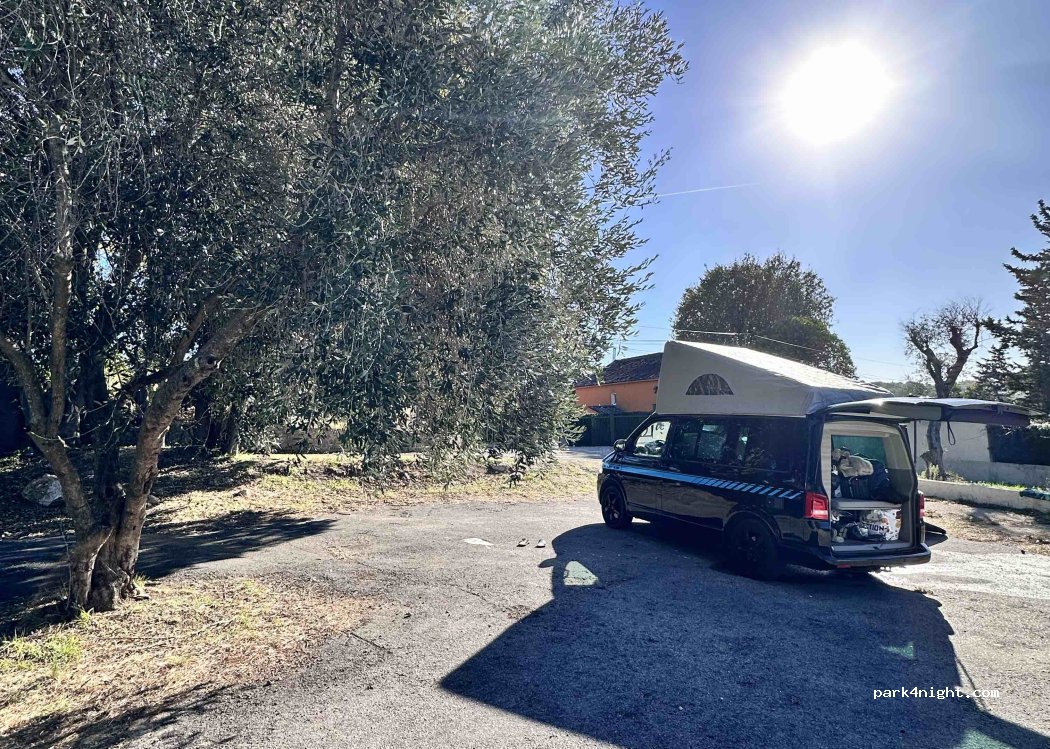 (06130) Grasse - Chemin des Bastides — foto 2