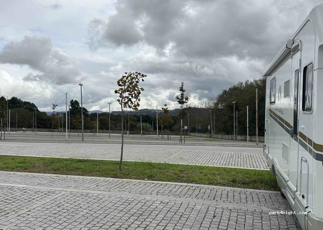 (4415-240) Pedroso - Av. Santos Costa — foto