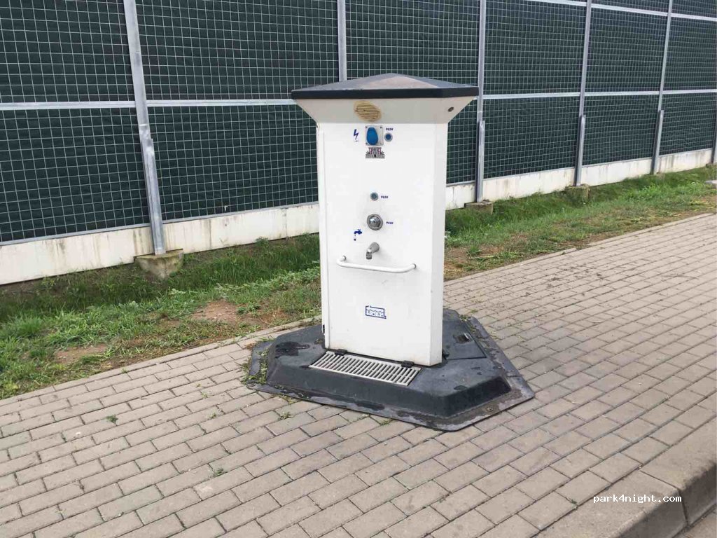 (05-800) Pruszków - E30 — foto