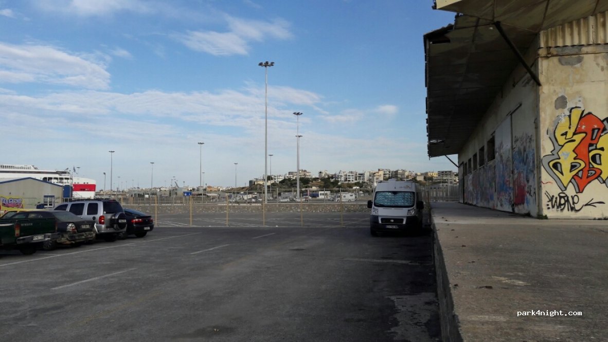 (713 06) Iraklio - 10 Leoforos Nearchou — foto