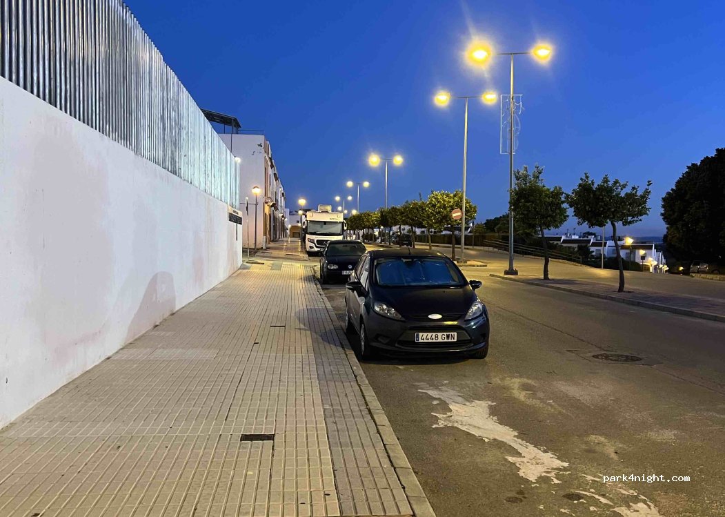 (41610) Paradas - Av. el Calvario — foto 3