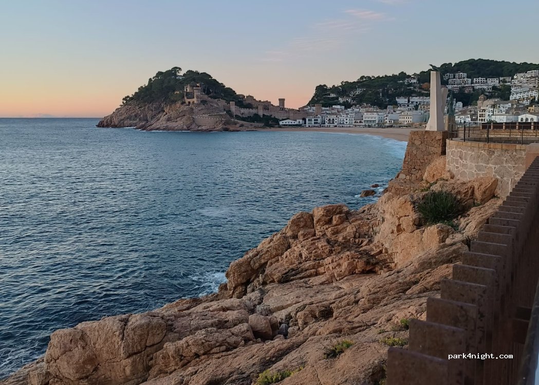 (17320) Tossa de Mar - Avinguda de Sant Raimon de Penyafort — foto