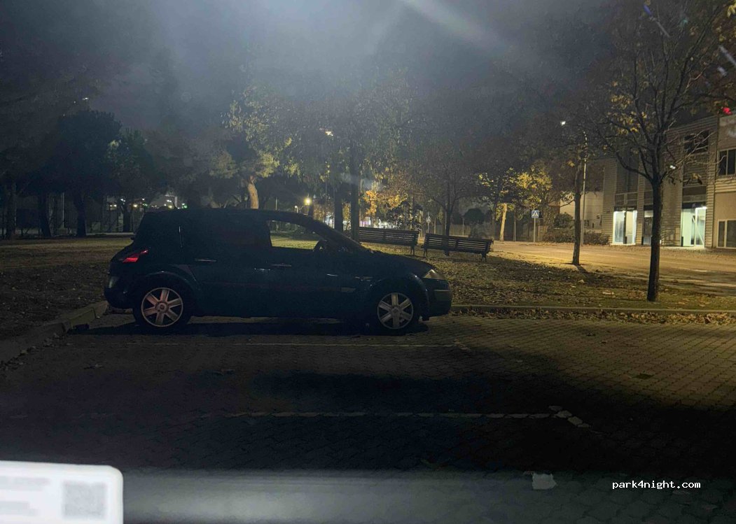 (28001) Madrid - Calle de la Laguna Dalga — foto