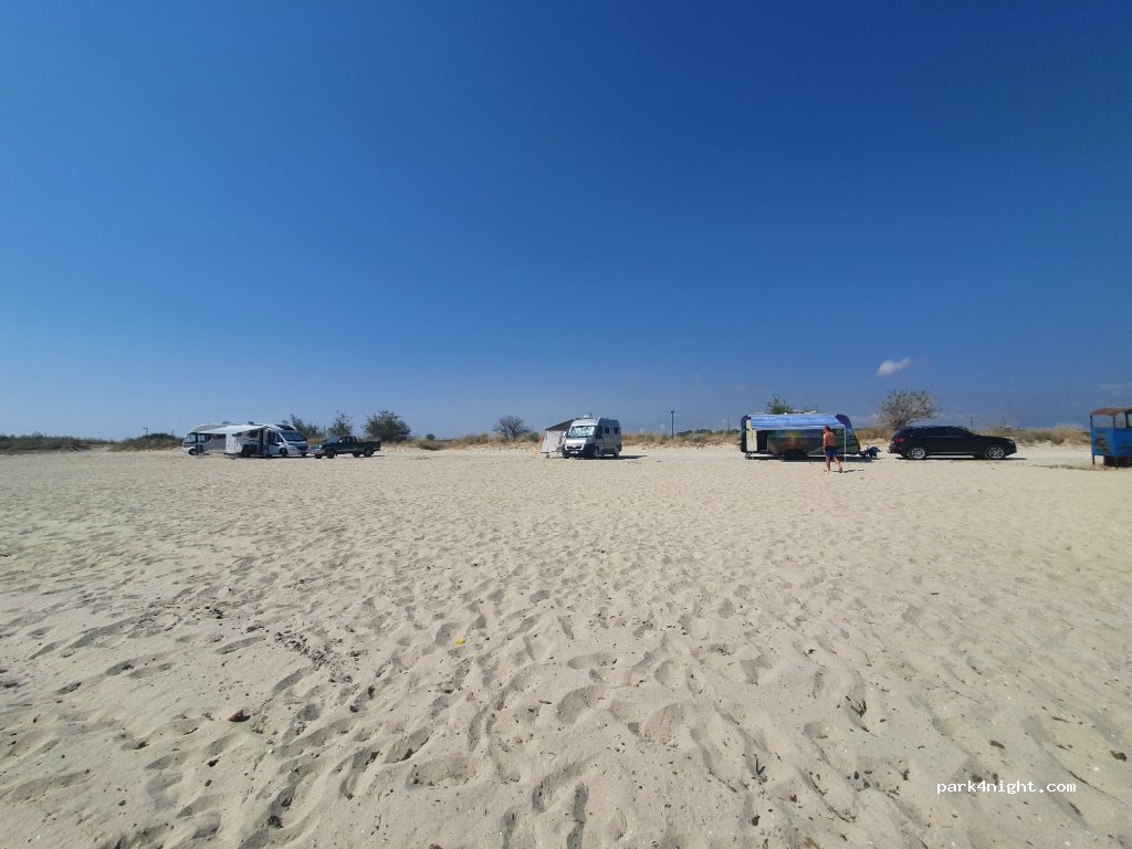 (600 64) Pidna - Unnamed Road — foto