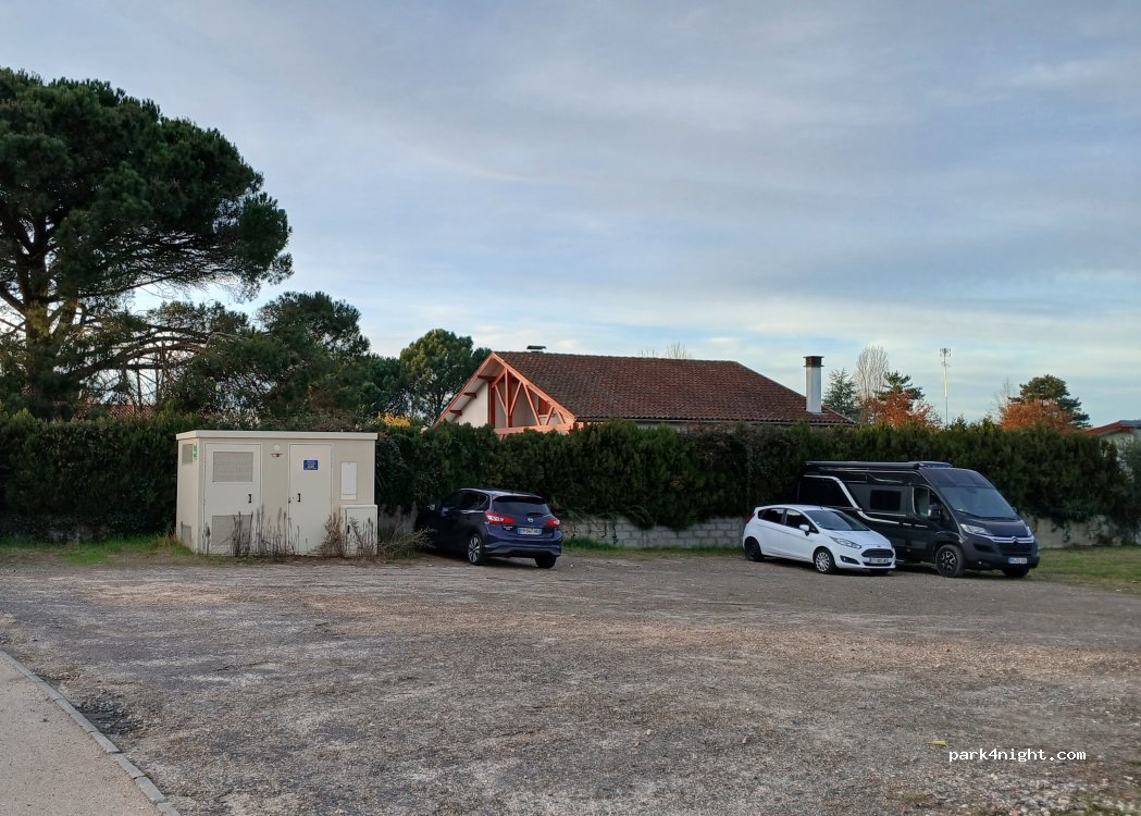 (40600) Biscarrosse - Avenue de Guyenne — foto