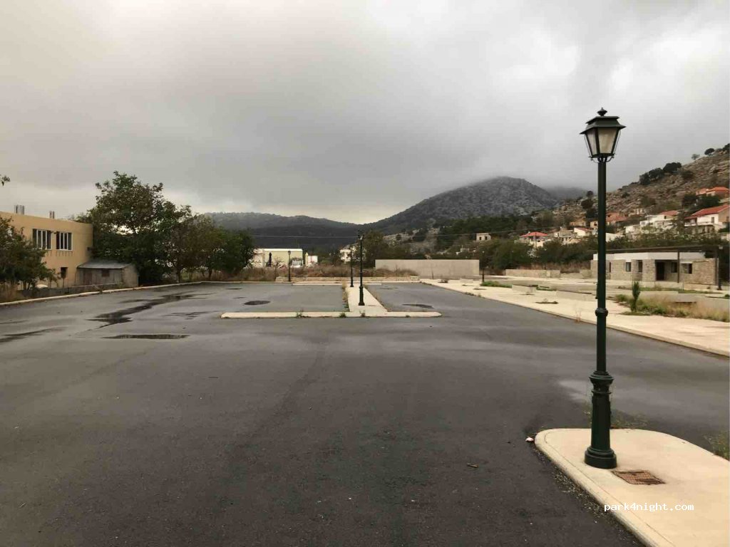(720 52) Tzermiado - Eparchiaki Odos Neapolis - Chersonisou — foto