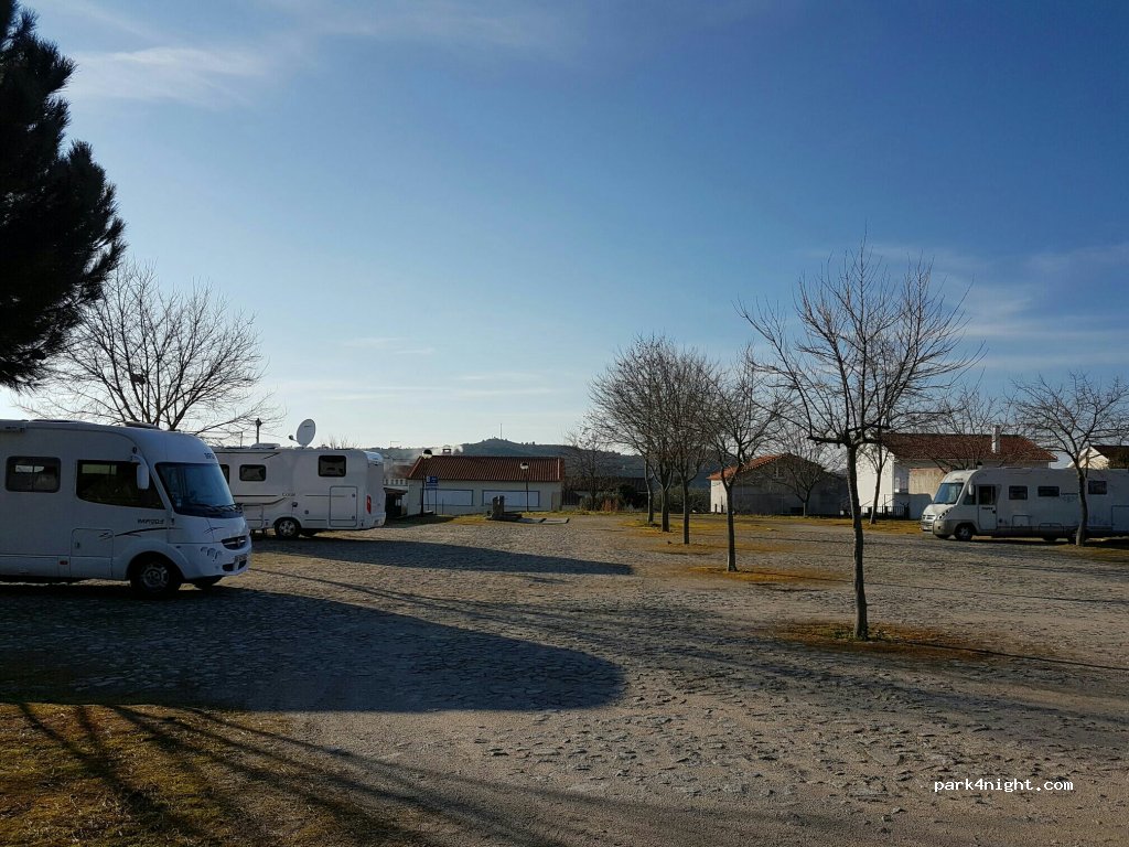 Parque de Autocaravanas Freixo de Numão — foto 3