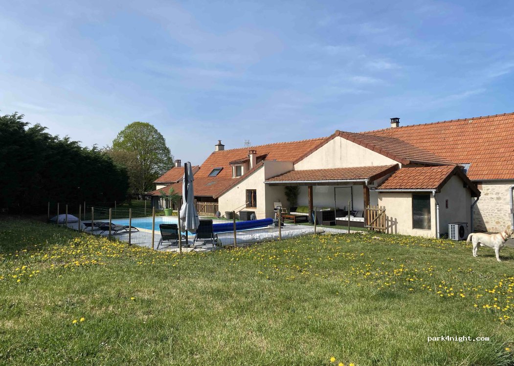 (03260) Saint-Germain-des-Fossés - Rue de Bourzat — foto