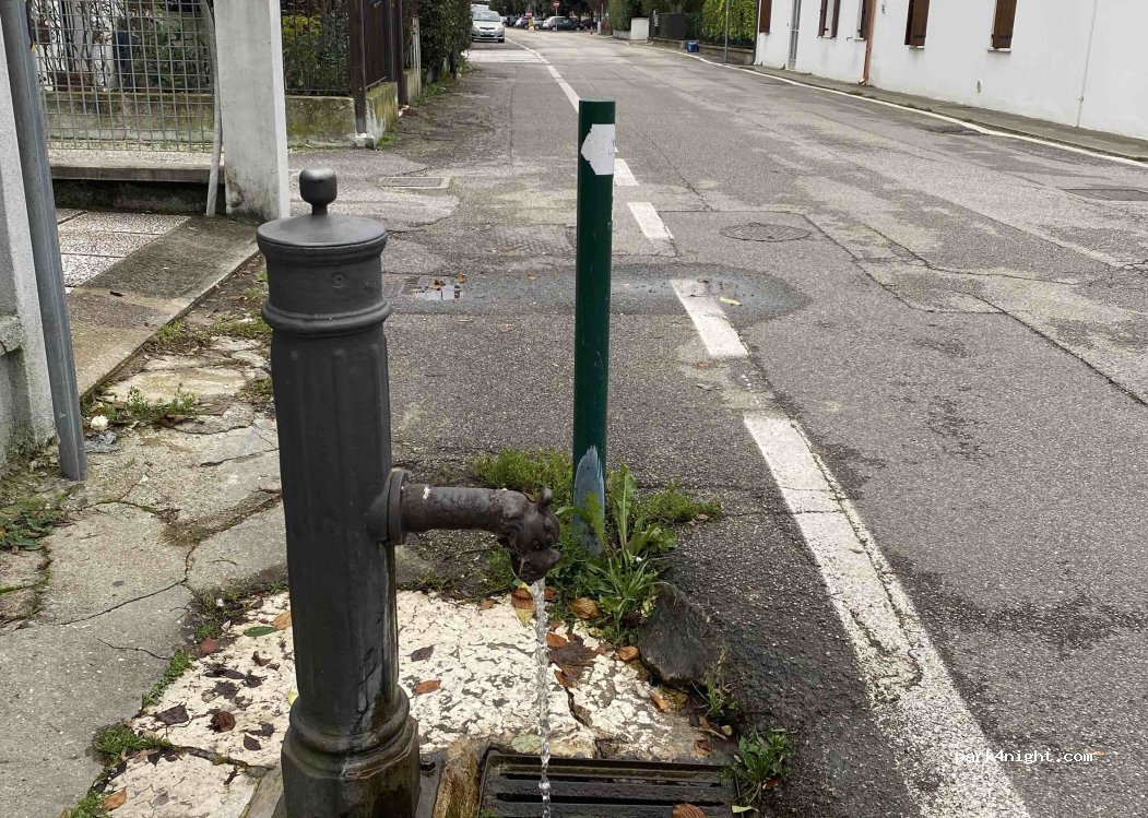 (31100) Treviso - Via Castello d'Amore — foto 2