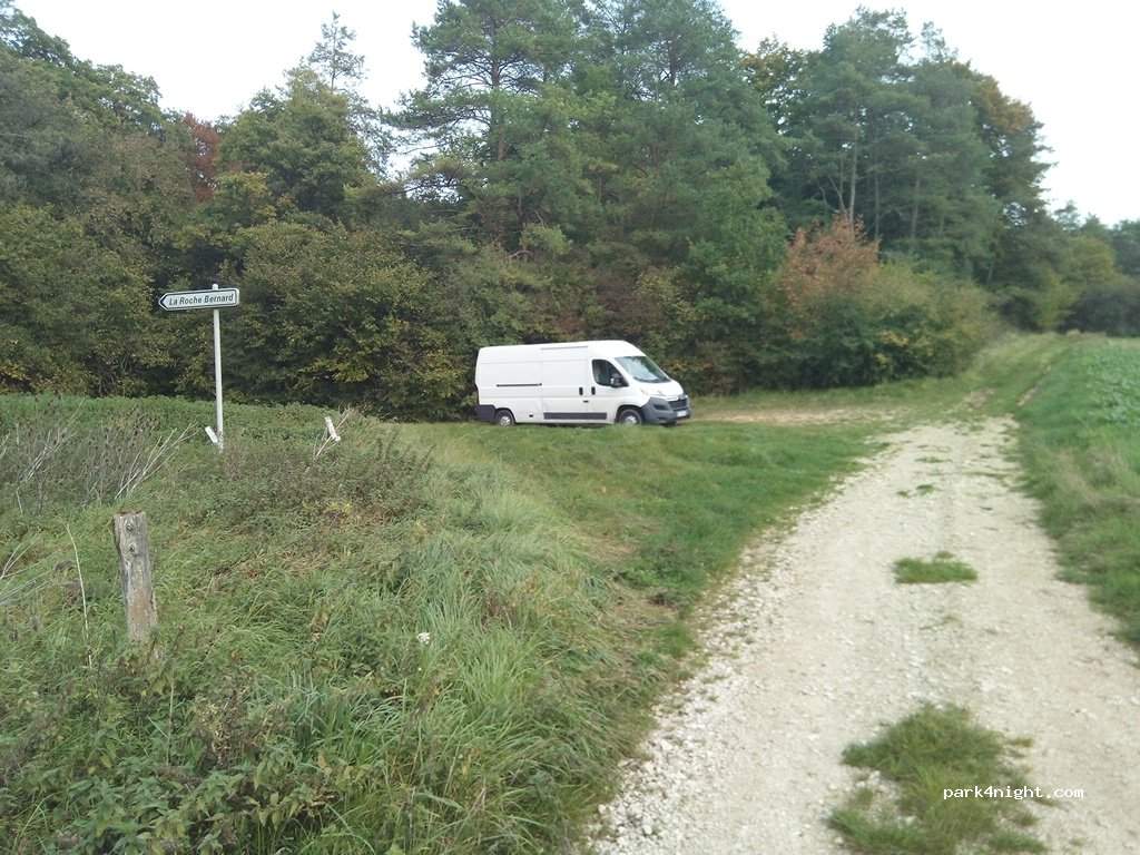 (52310) Viéville - Unnamed Road — foto