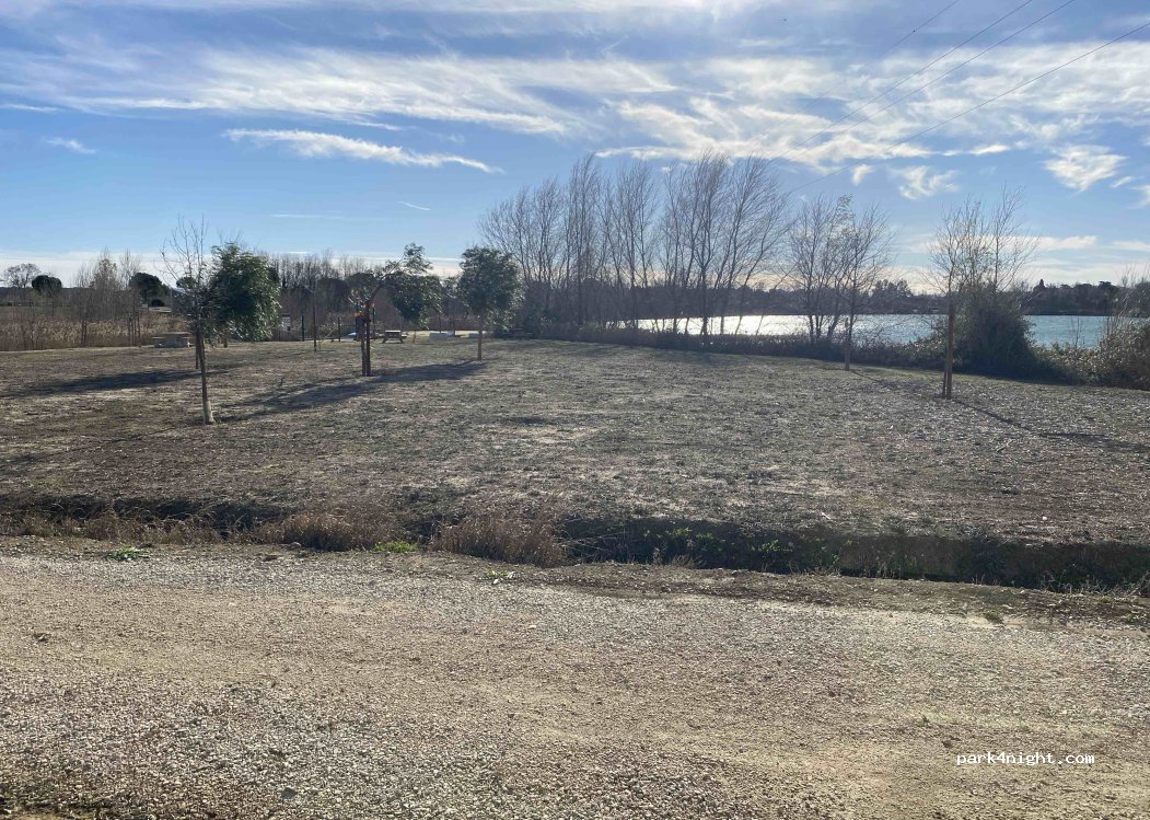 (30920) Codognan - Unnamed Road — foto
