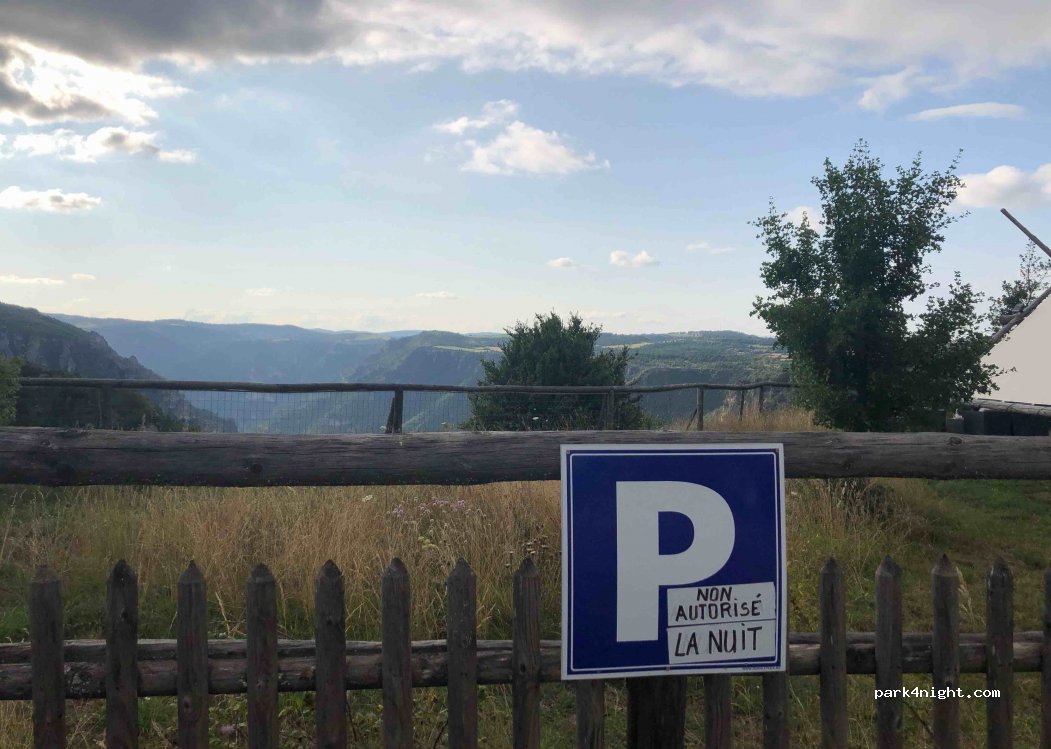(48210) La Malène - Roc des Hourtous — foto
