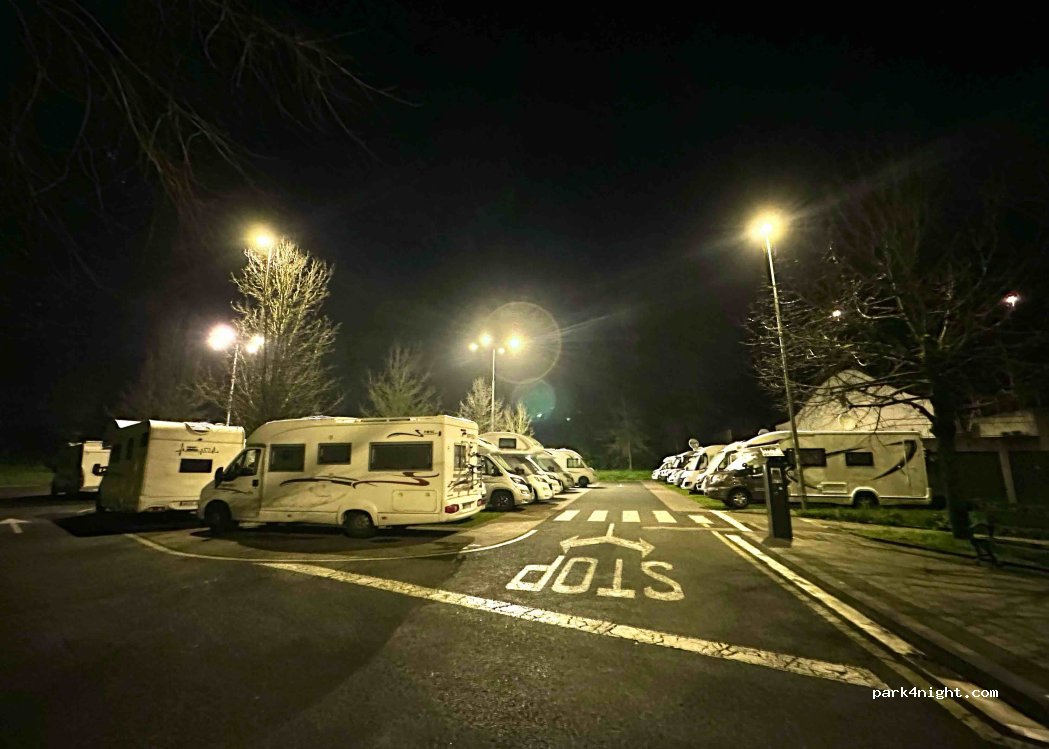 Area Autocaravanas Donosti — foto 4