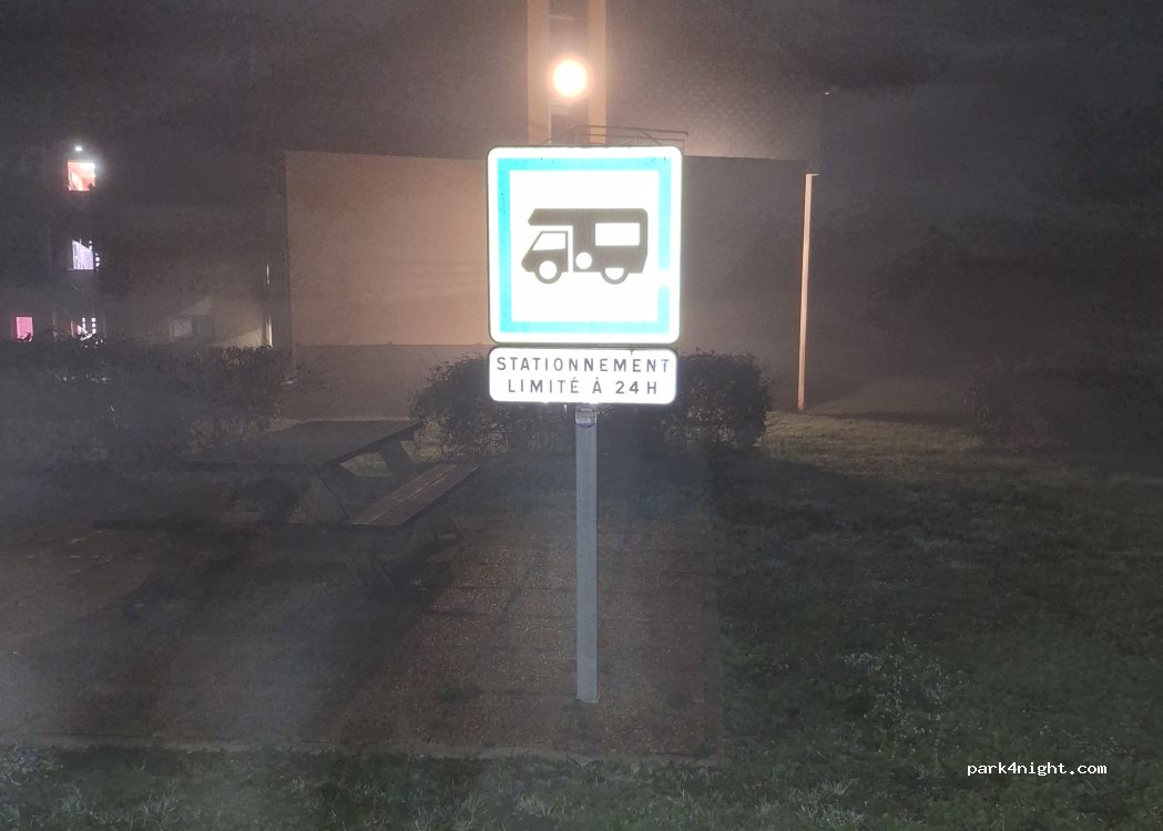 (72210) Roézé-sur-Sarthe - — foto