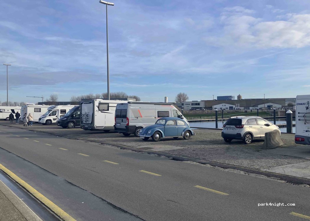 (8400) Ostend - Vuurtorendok-West — foto 2
