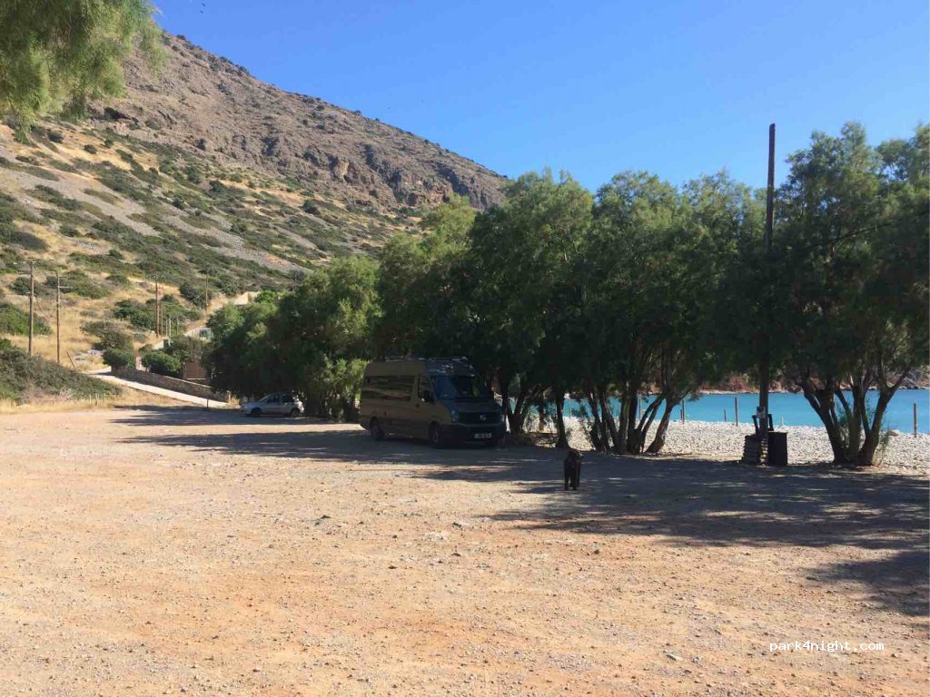 (720 53) Plaka - Eparchiaki Odos Agiou Nikolaou - Vrouchas — foto