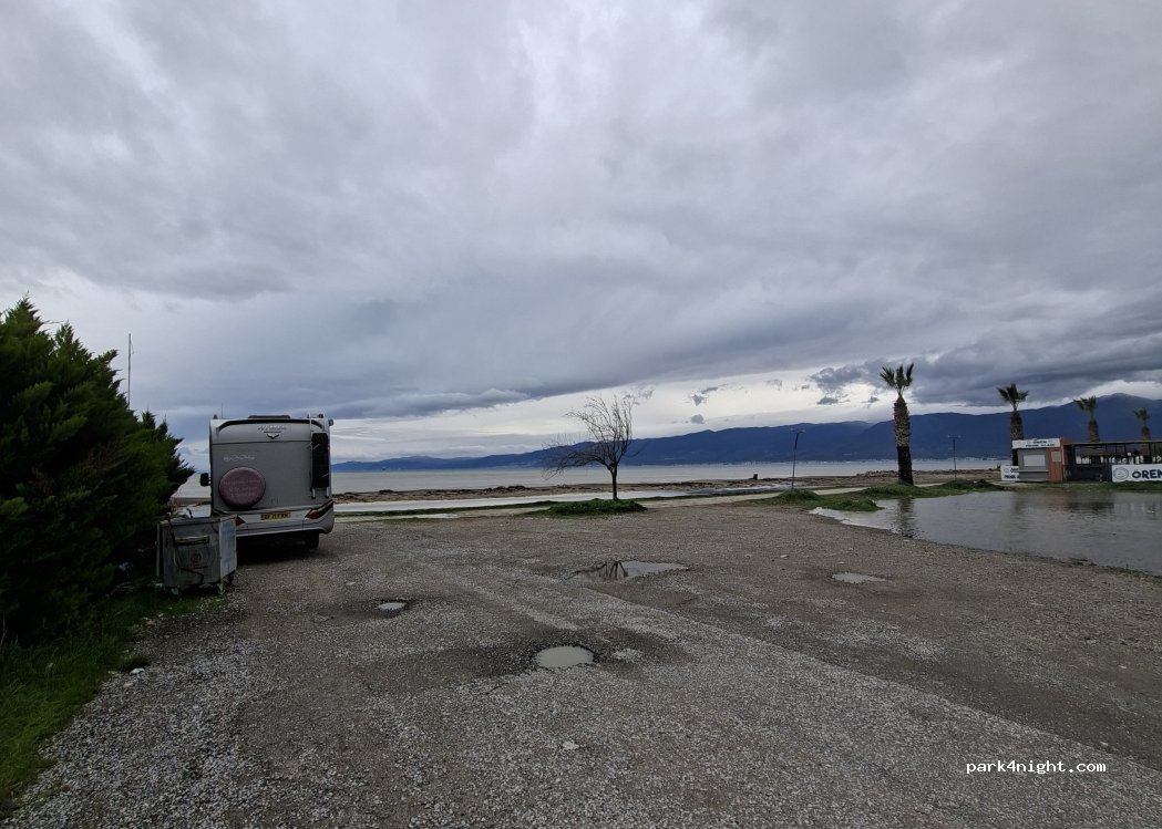 (10700) Burhaniye - Ferit Çakıroğlu Caddesi — foto