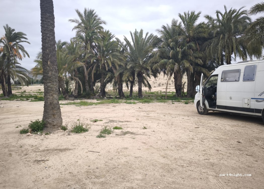 (30626) Fortuna - Unnamed Road — foto