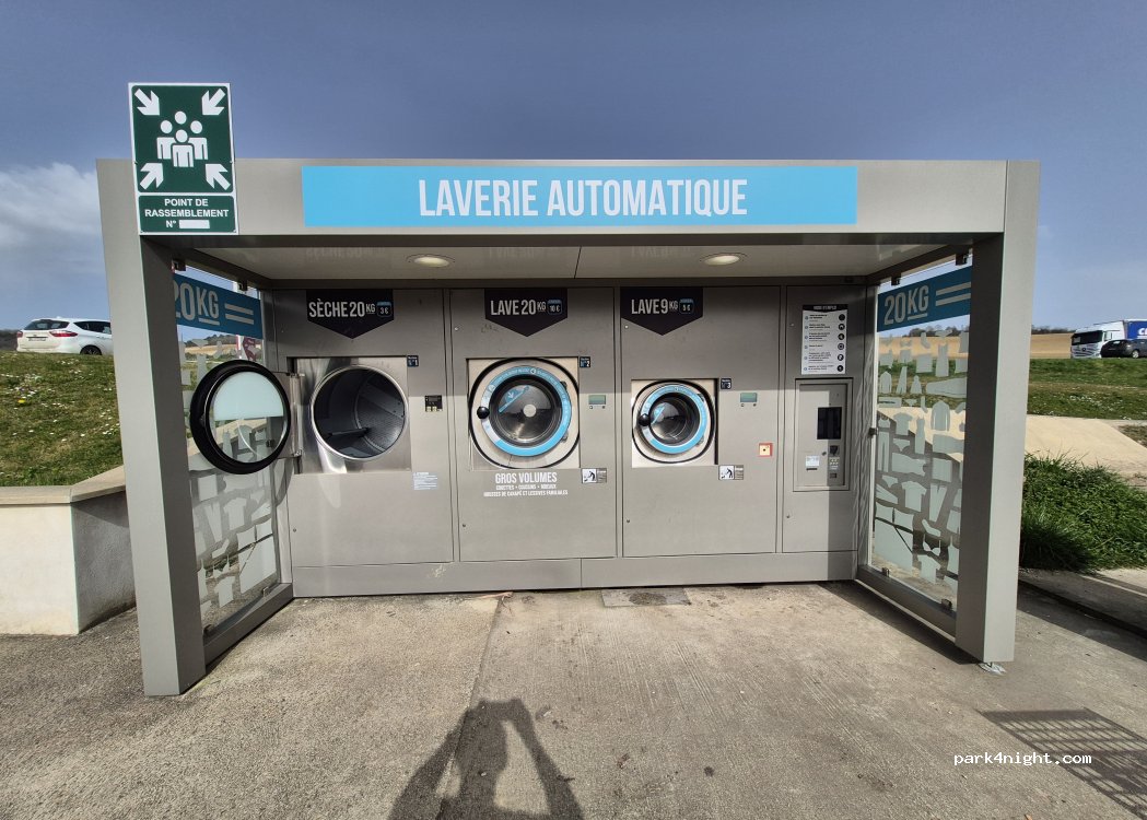 (10130) Auxon - Route d'Auxerre — foto 2