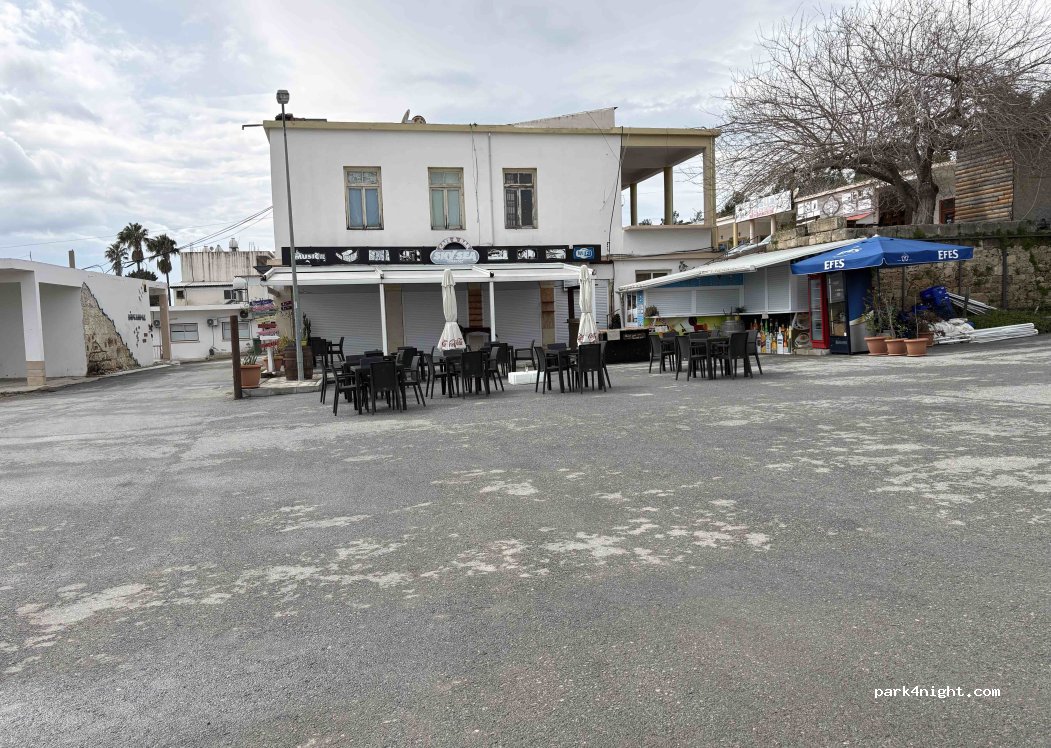 Dipkarpaz - Rauf Denktaş Caddesi — foto 3