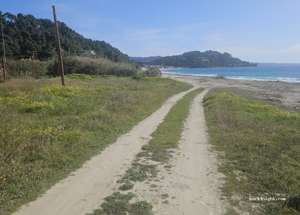 (63077) Kalandra - Unnamed Road — foto