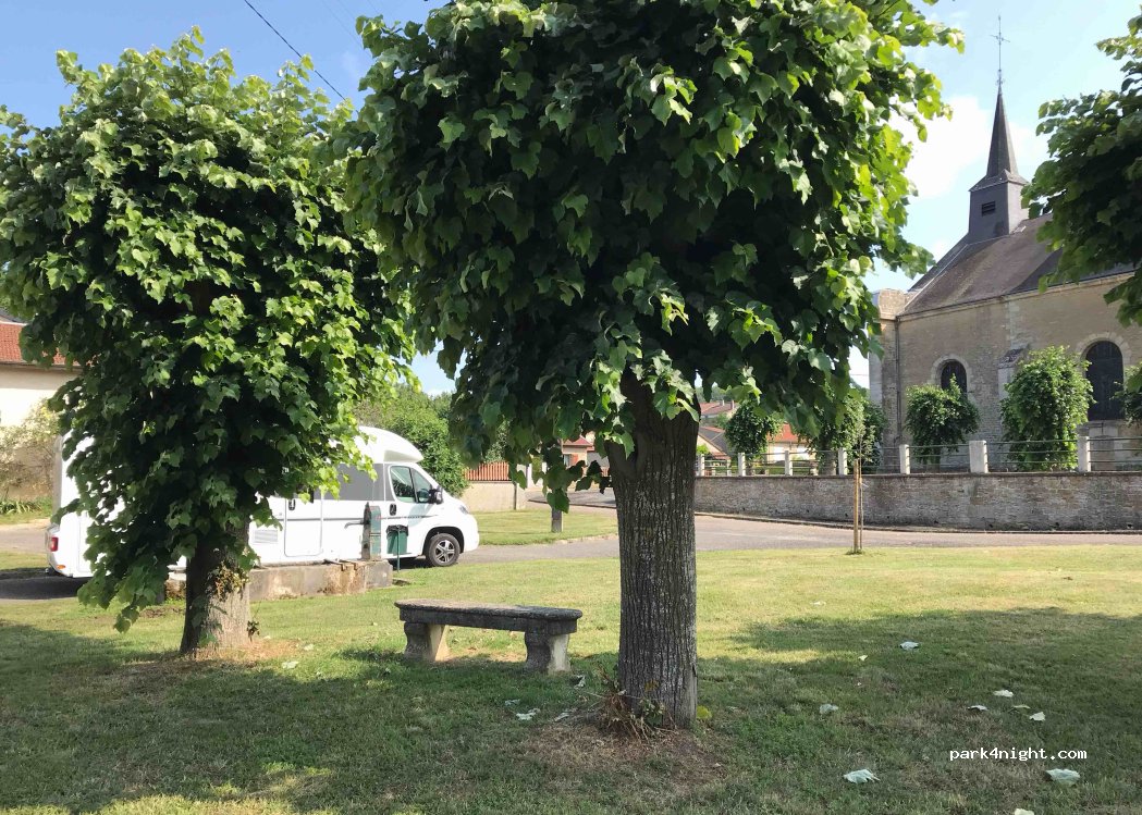 (55700) Inor - 18 Route de l'Écluse — foto 3