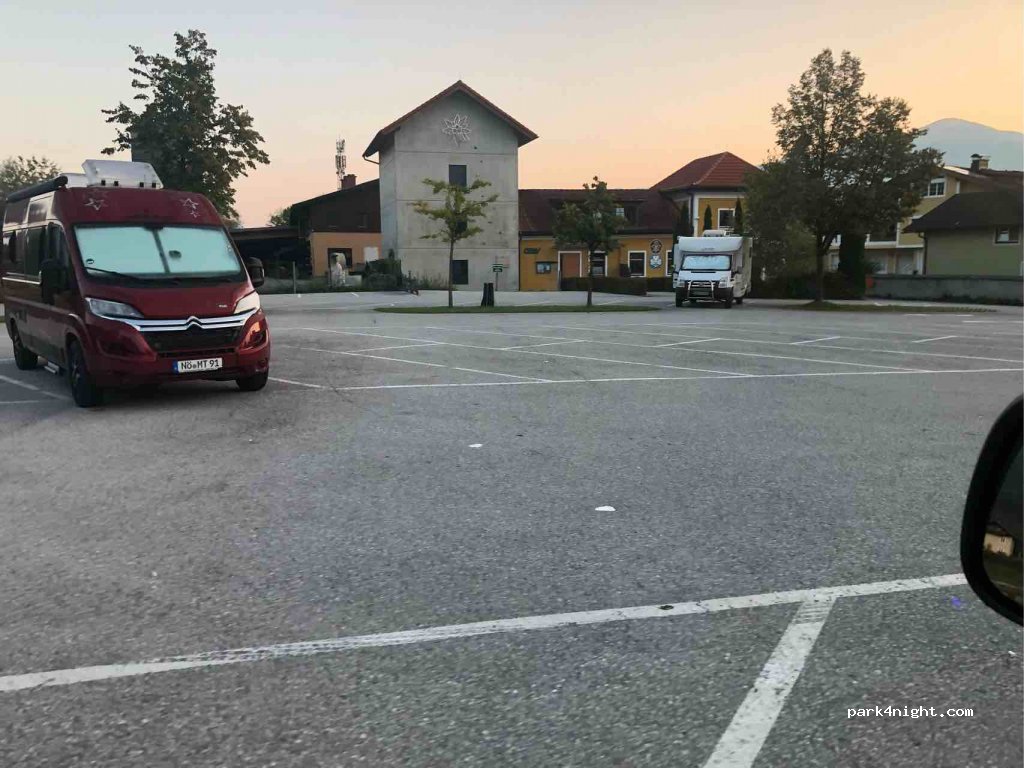 (5431) Kuchl - 126a Markt — foto 2