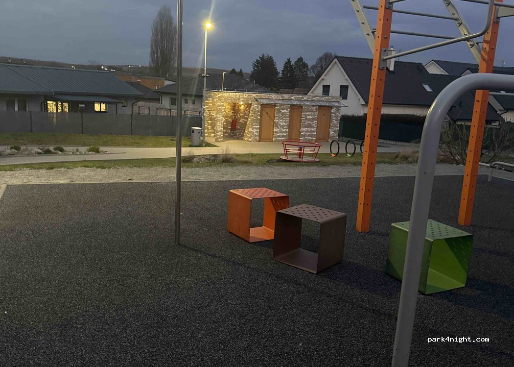 (68351) Holubice - 4161 — foto