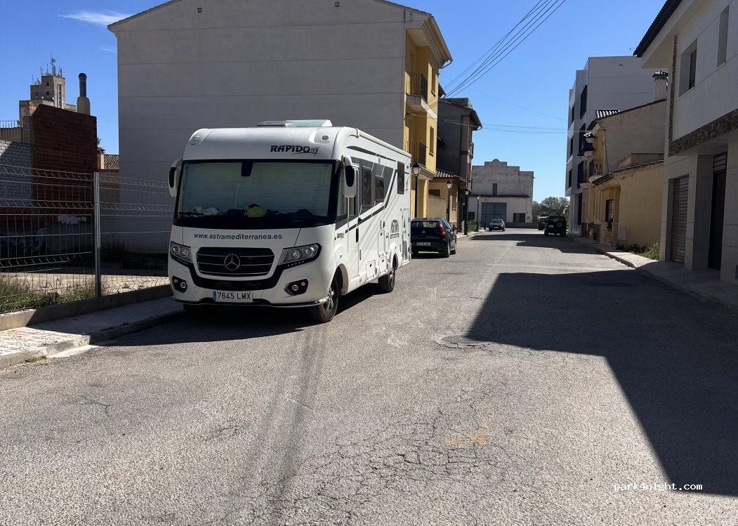 (16235) Iniesta - Calle Alcoholera — foto
