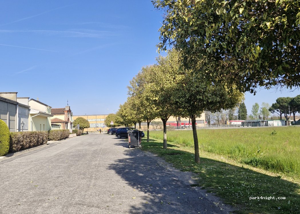 (28050) Marano Ticino - Via del Cimitero — foto