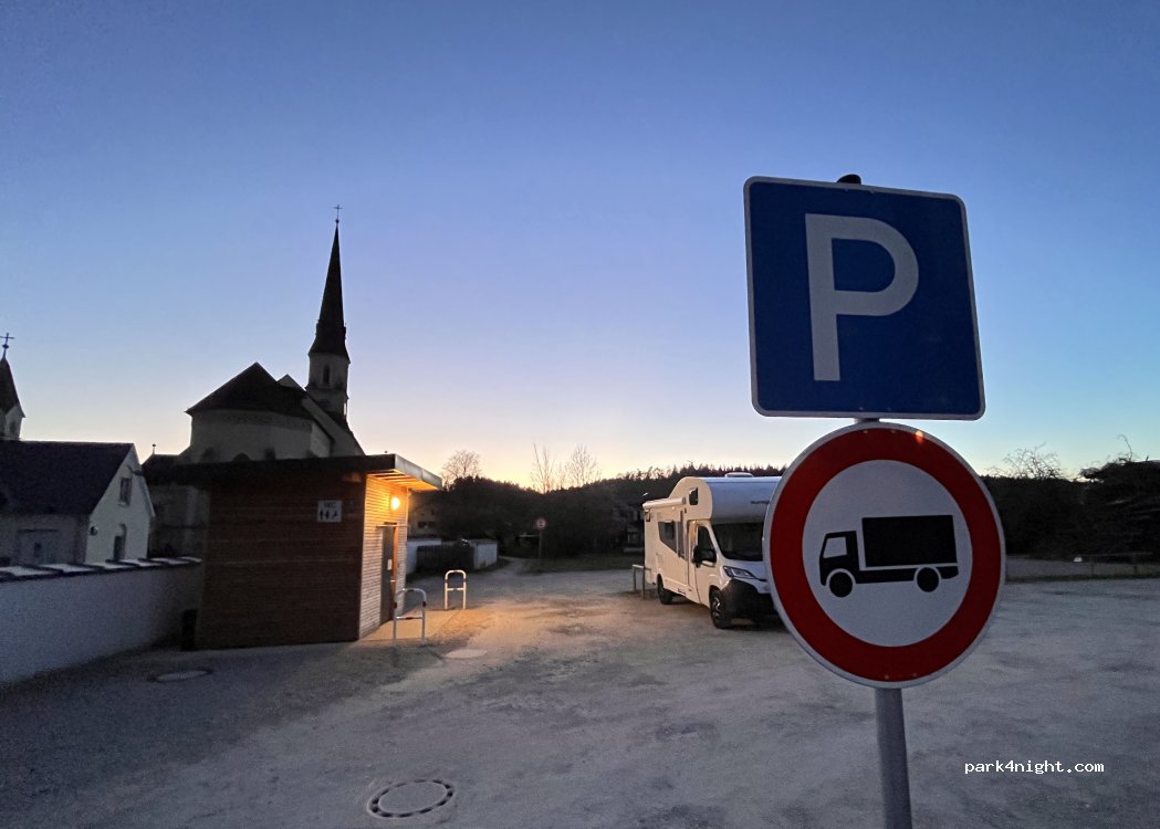 (83349) Palling - Tyrlachinger Straße — foto 2