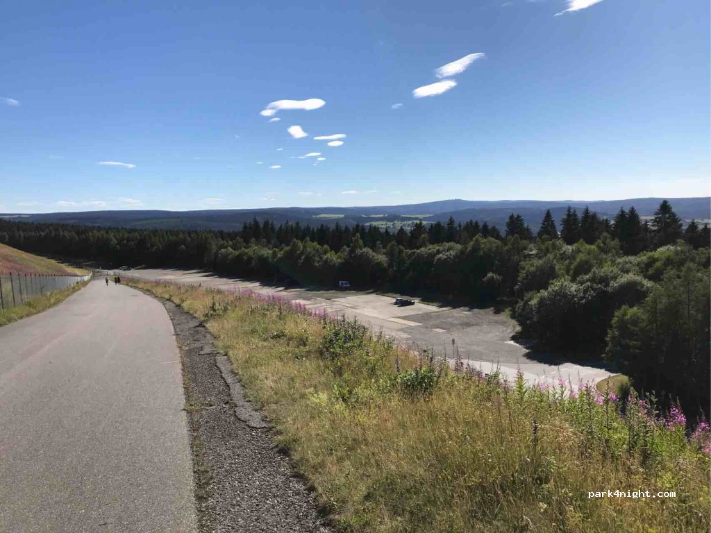 (08352) Raschau-Markersbach - 12 Oberbeckenstraße — foto
