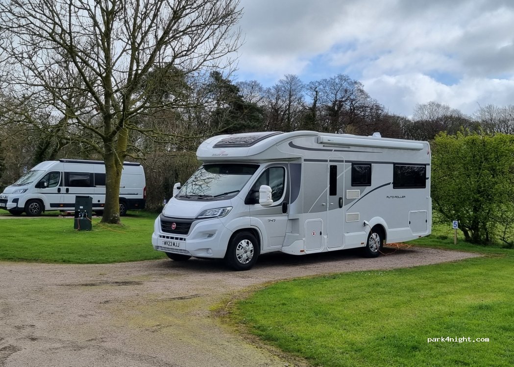 Little Stubbins Caravan Site — foto