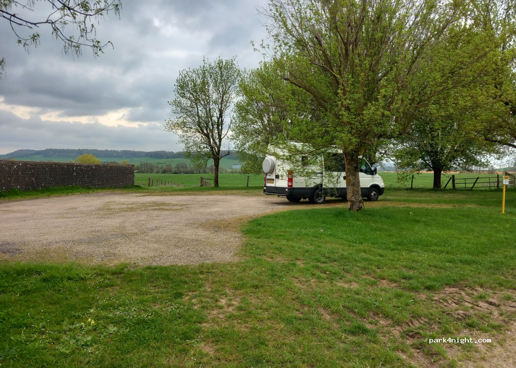 (52150) Levécourt - D 210 — foto