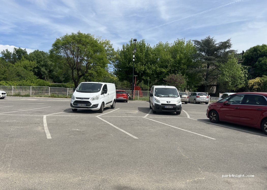 (34190) Laroque - Rue des Barrys — foto 2