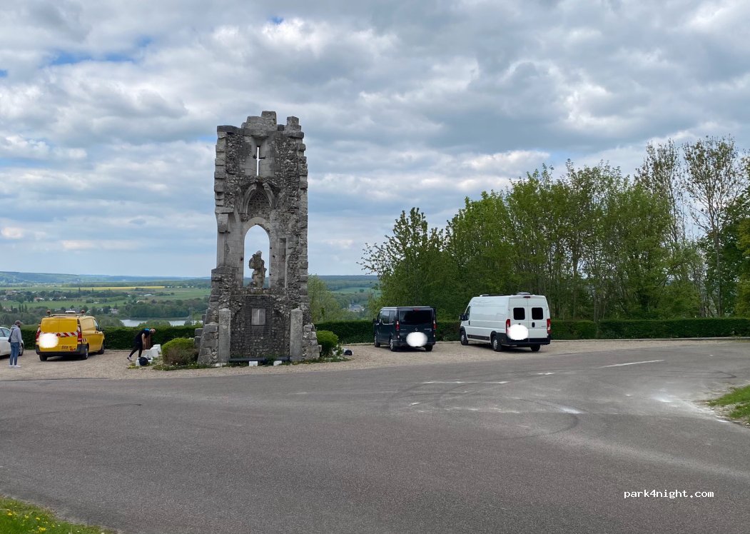 (76530) Moulineaux - Rue Lieutenant Pierre Gosselin — foto