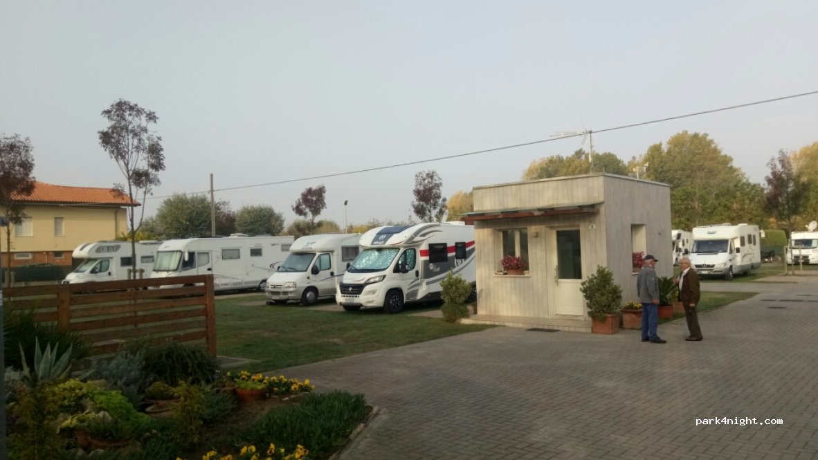 (47814) Igea Marina - Via Antonio Benivieni — foto 2