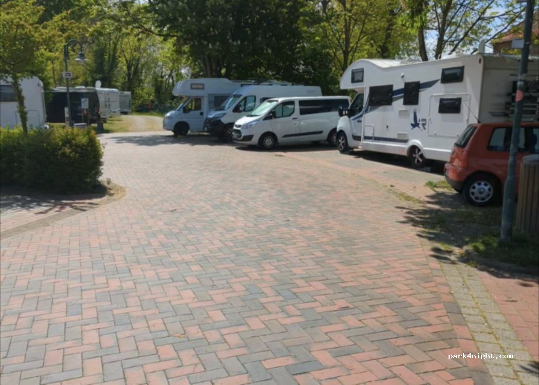 Wohnmobilstellplatz Otterndorf Seglertreff — foto 3