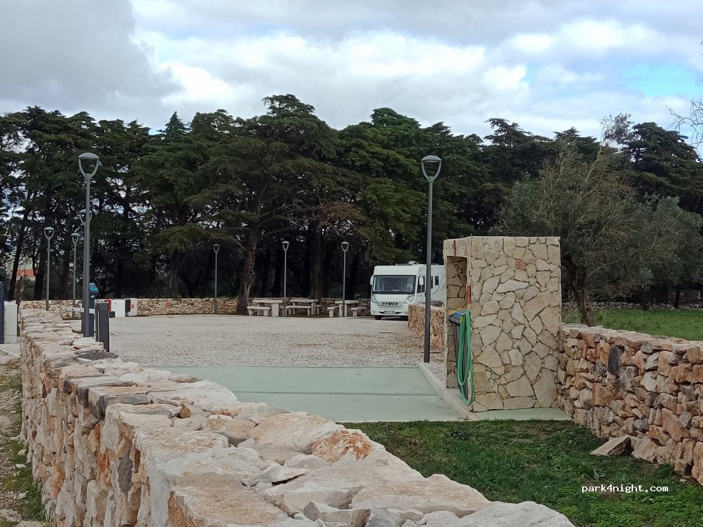 Área de Autocaravanas Asa de Chãos — foto 3