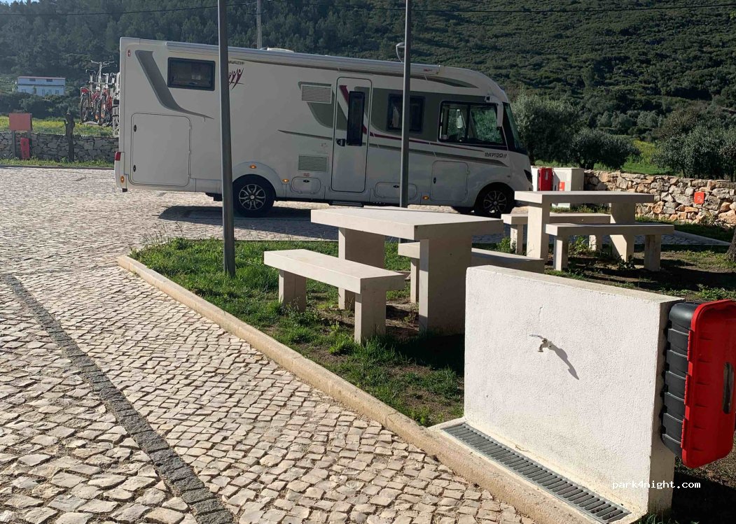 Área de Autocaravanas Asa de Chãos — foto 4