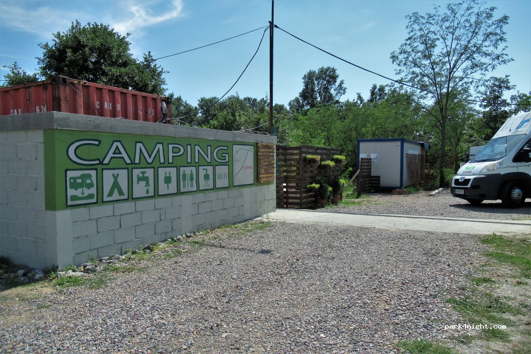 Camping Belgrade Avala — foto