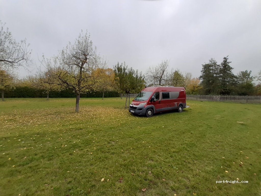 (91438) Bad Windsheim - 10 Eisweiherweg — foto