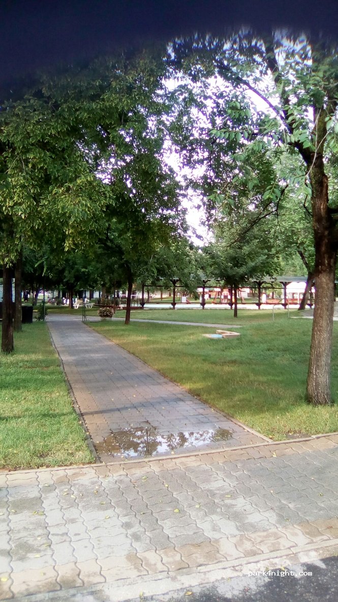 Cserkeszőlő kemping — foto